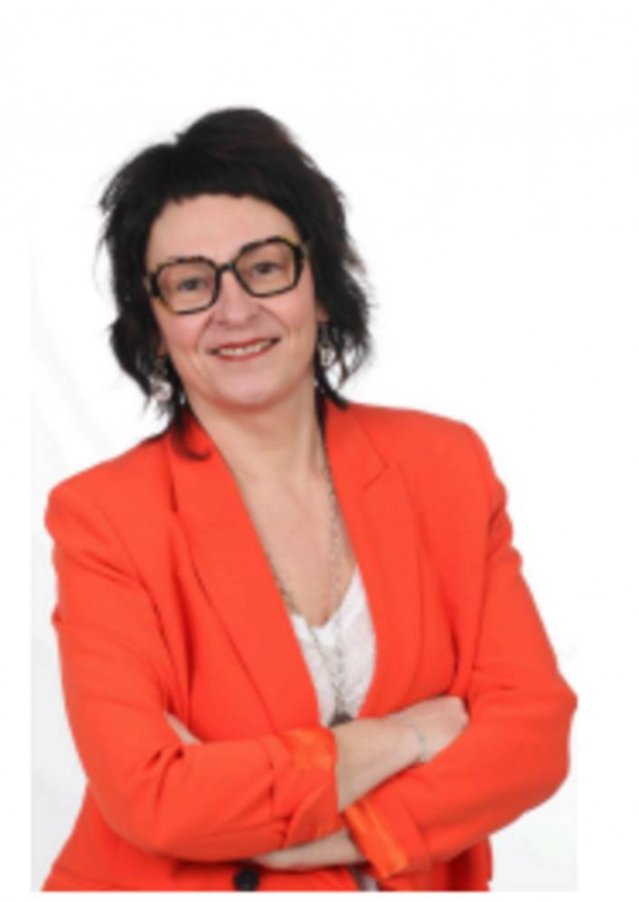 Vanessa Palaric inaugure une nouvelle agence APEF à Chinon