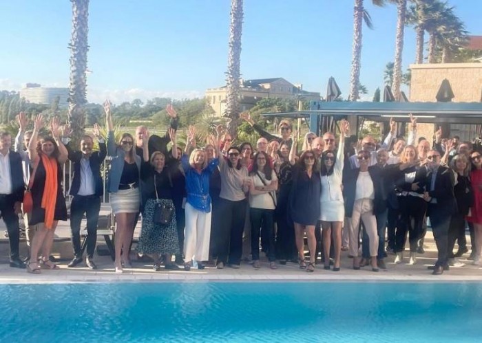 Cocktails Partenaires : Empruntis soigne ses relations