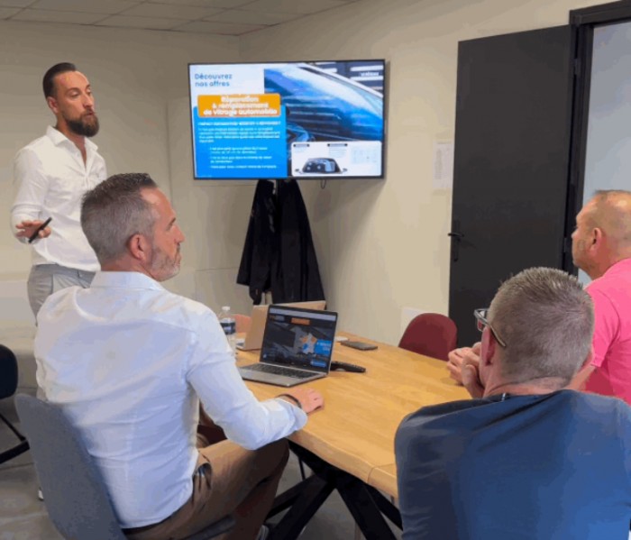 Formation EWIGLASS : Cédric est prêt pour entreprendre dans le vitrage automobile