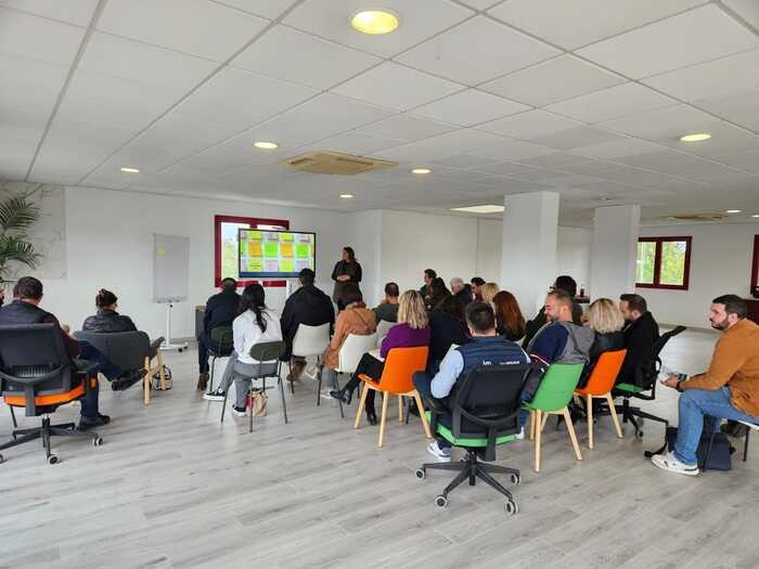 Réunion des ambassadeurs Tilkeo Rénovation à Clermont-Ferrand