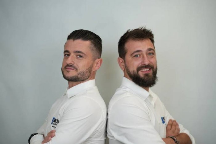 Devenir franchisé illiCO travaux à Saint Dizier : deux amis unissent leurs forces pour réussir