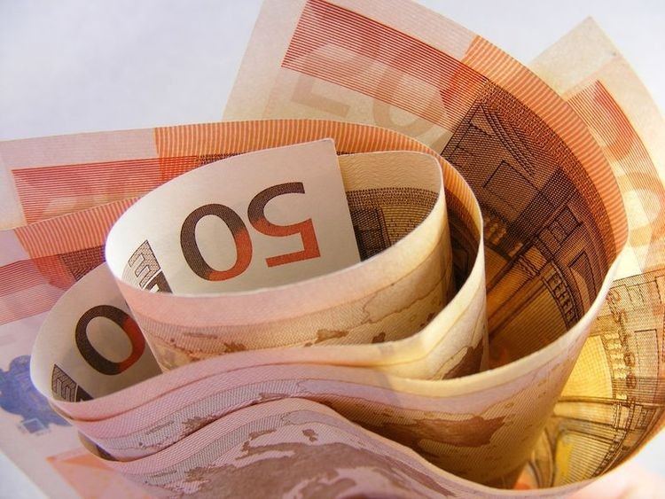 billets de 50€ pour illustrer l'augmentation de la prime d'activité en 2019