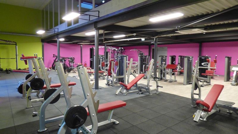 salle de musculation fitness club concpet