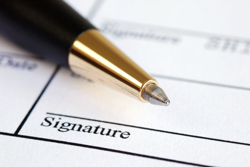 Signature du contrat de franchise