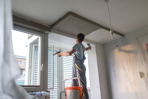 Créer son entreprise dans la rénovation : quels concepts recrutent ?