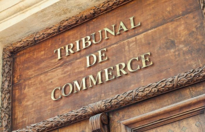 Conflit franchiseur – franchisé : L’arbitre et le franchisé