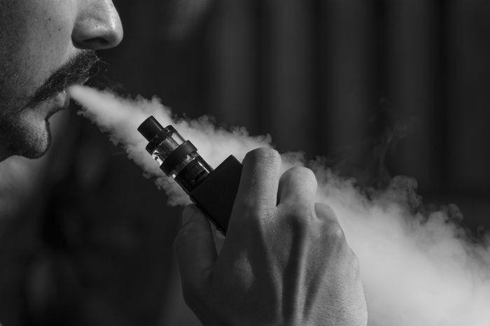 Cigarette électronique : que trouve-t-on dans les e-liquides ?